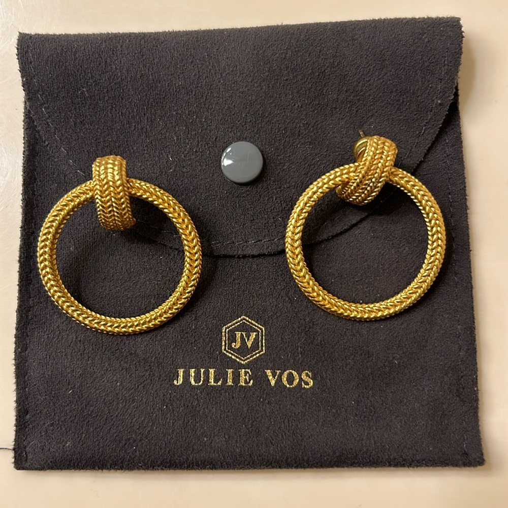 Julie Vos Doorknocker earrings